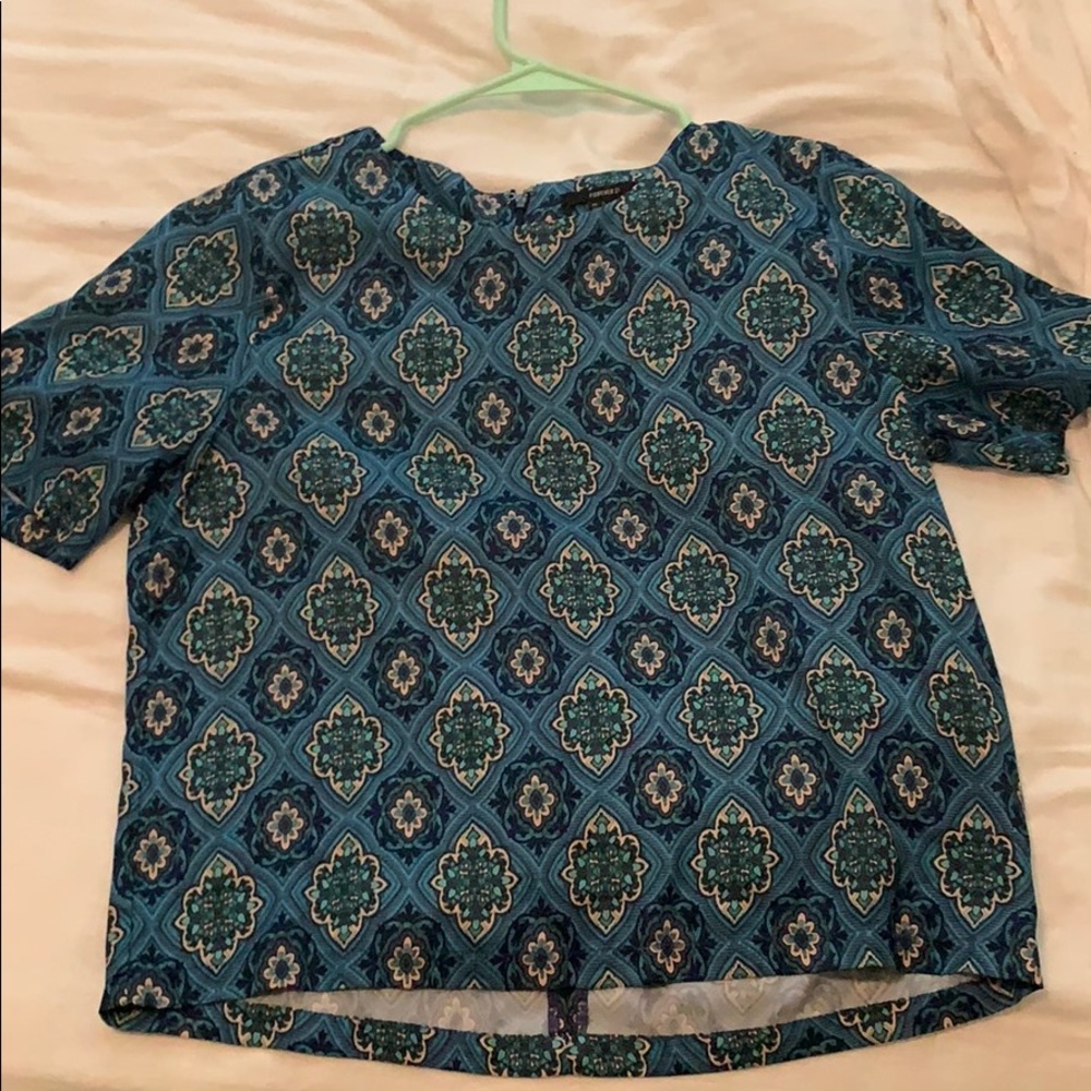 Forever 21 Blue Paisley Top Size S